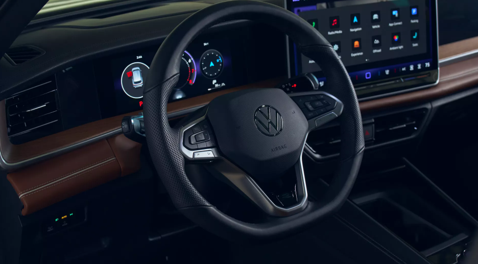 NEW 2026 VOLKSWAGEN TIGUAN SEL R-LINE